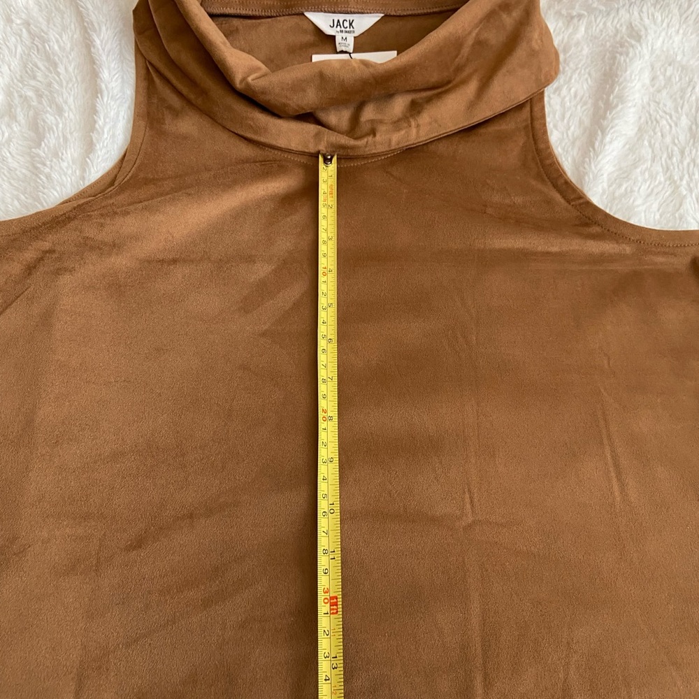 Jack by BBDakota, faux suede cowl neck crop vest/shell, M - Picture 4 of 5